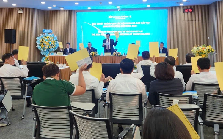Vietnam Airlines targets profit in 2026 despite soaring fuel costs