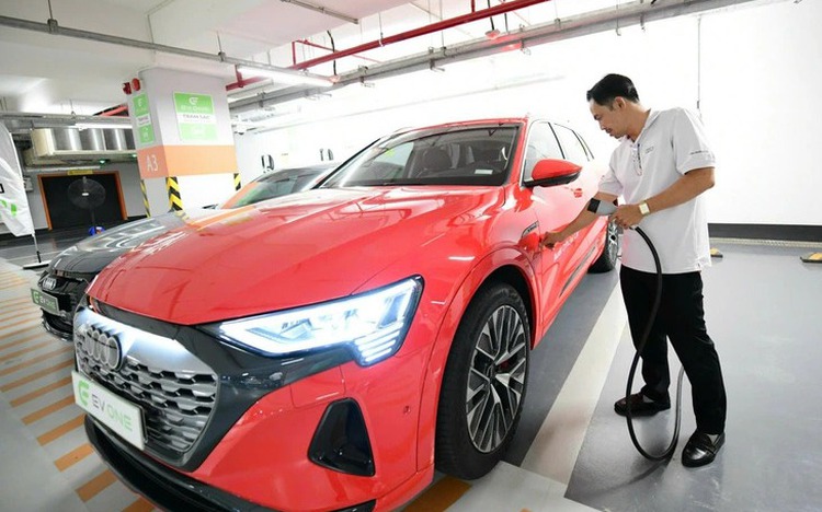 Vietnam’s EV charging sector races to unify fragmented networks
