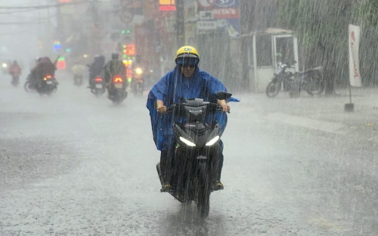 Late-afternoon downpours expected in Ho Chi Minh City through Saturday