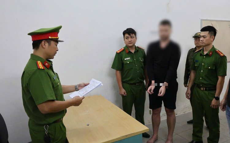 Australian charged after violent disturbance at coffee shop in Da Nang