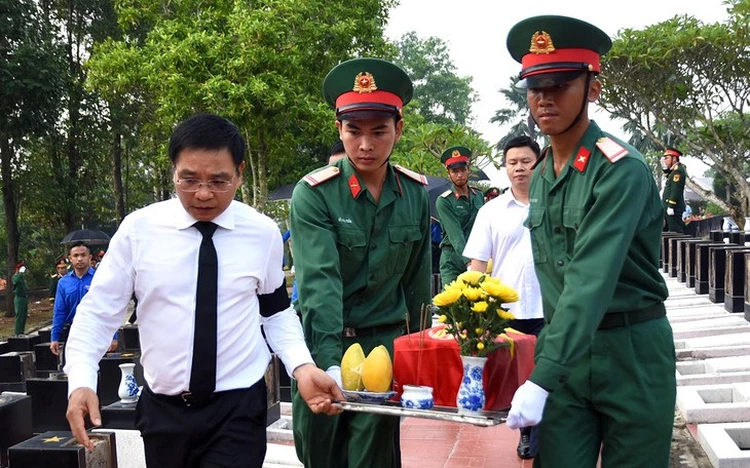Dong Nai lays 63 fallen soldiers to rest, including 62 remains repatriated from Cambodia