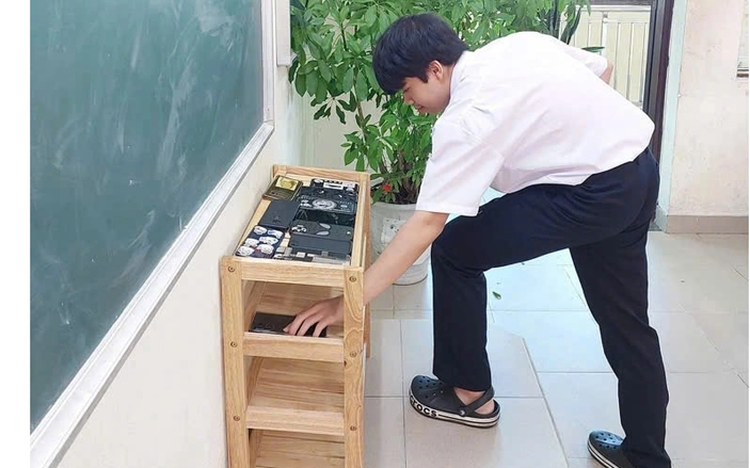 Da Nang commune introduces Vietnam's first rules on phone, social media use for students under 16