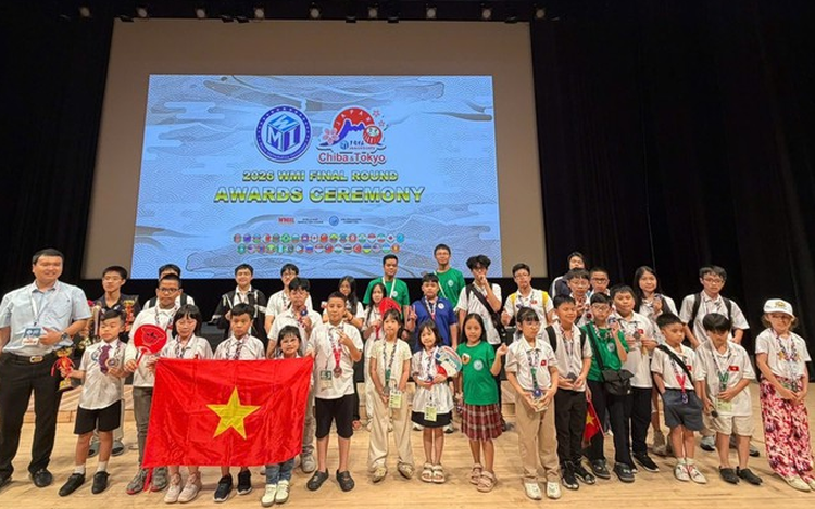 Vietnamese students sweep awards at int’l mathematics competition in Japan