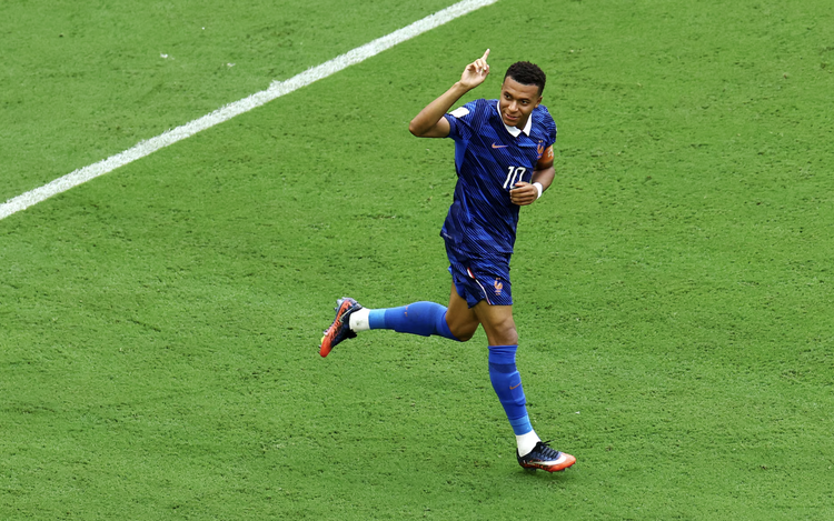 France's Mbappe becomes World Cup's all-time top scorer