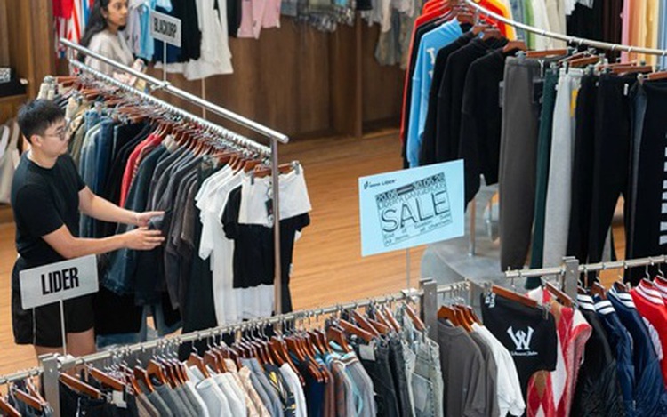 Vietnamese garment exporters remain resilient under new Trump tariffs
