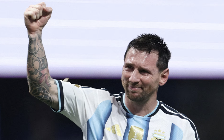 Tearful Messi inspires Argentina to stunning comeback win over Egypt
