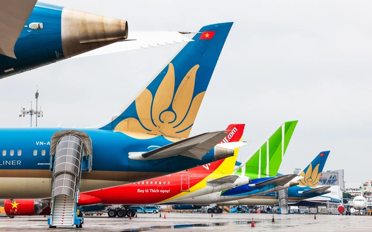 Vietnam sets air ticket refund deadlines for delayed, canceled flights