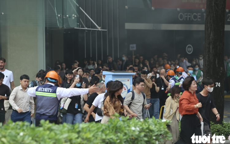 Over 3,000 join fire drill at Ho Chi Minh City skyscraper