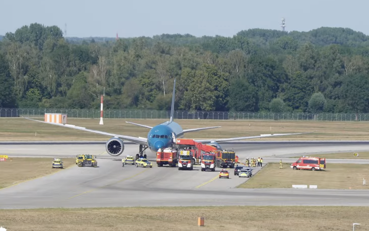Vietnam Airlines flight to Hanoi returns to Munich after take-off