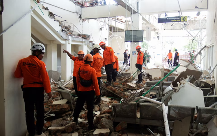 At least 47 dead in eastern Indonesia after magnitude 7.7 quake