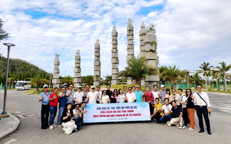 Ho Chi Minh City strengthens regional tourism links