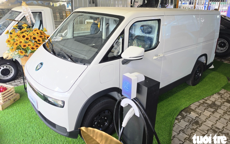 New electric van set to enter Vietnam market