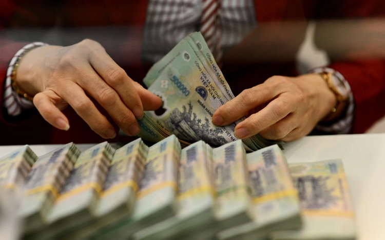 Petrolimex tops Vietnam's daily revenue rankings in H1 2026