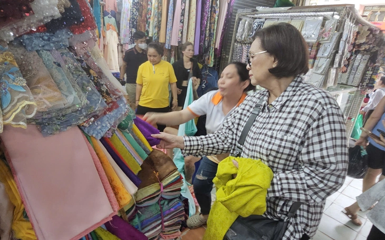 Ho Chi Minh City eyes outlet centers to boost tourist spending