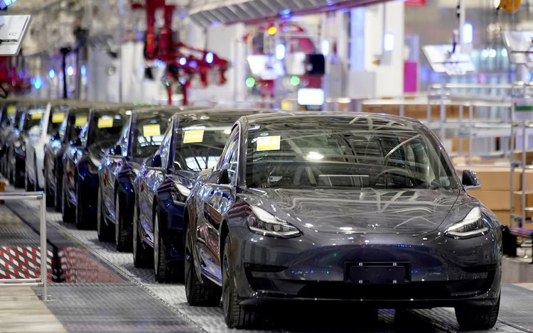 Tesla and others begin record vehicle recall in China
