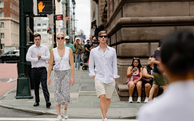 From Tokyo to London, heatwaves send men to work in shorts