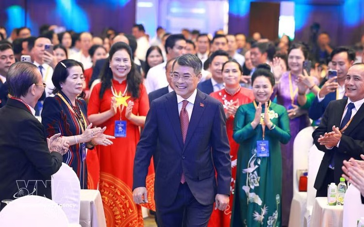 SMEs must become solid foundation, steady pipeline for larger enterprises: PM