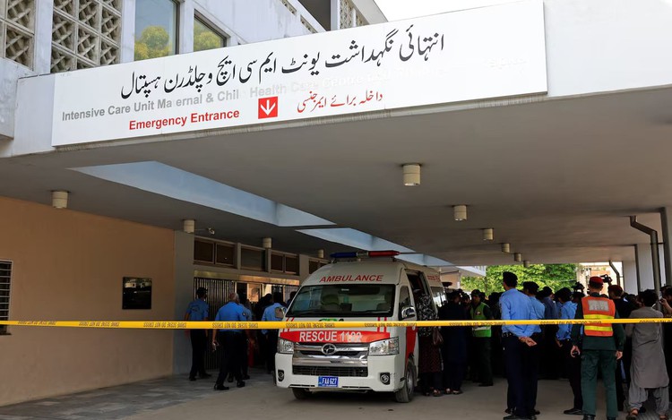 At least 14 infants killed in Islamabad hospital fire