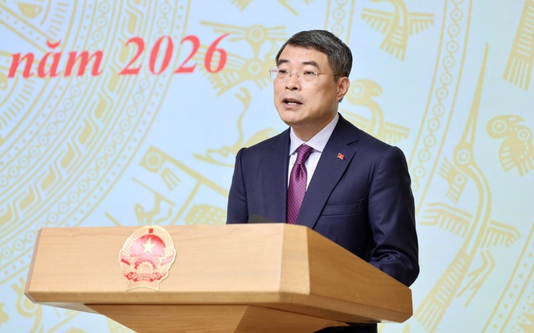 Vietnam's government leader calls for substantive breakthroughs in education, training