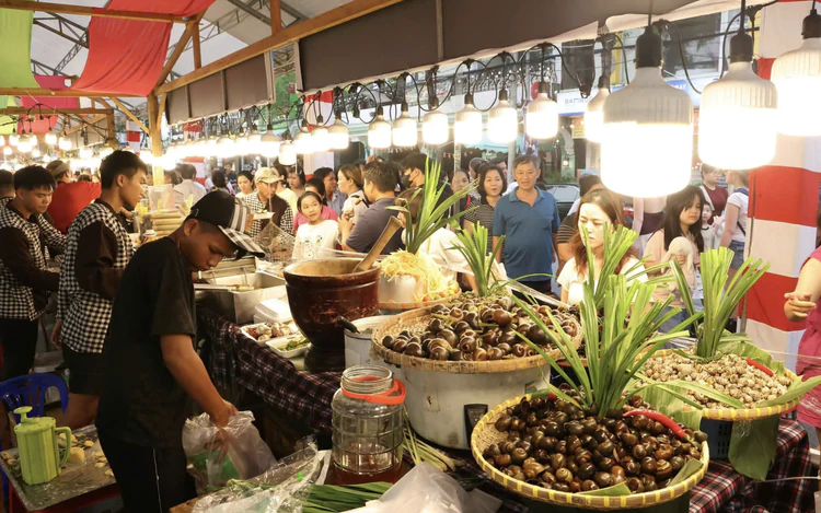 Vietnam’s Can Tho to host food fair featuring chef Martin Yan
