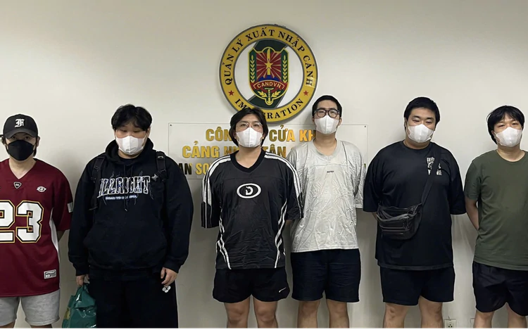 Vietnam deports 6 South Koreans, 4 Chinese nationals for residence, visa violations