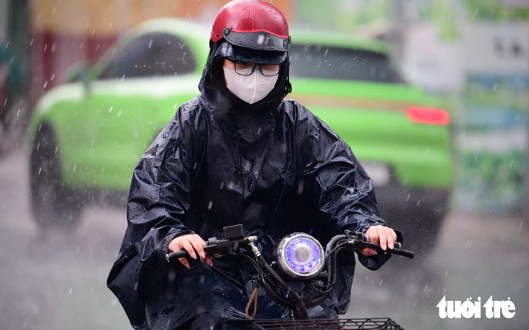 Rain to ease across southern Vietnam for 3 days before heavy showers return
