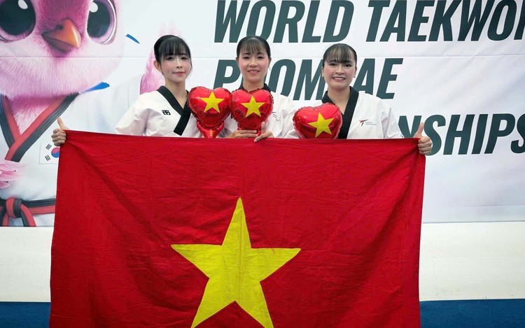 Vietnamese trio retain world taekwondo gold in S.Korea