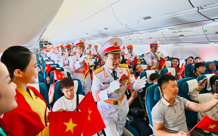 Vietnam's National Day marked by stirring songs in sky, sign language on ground