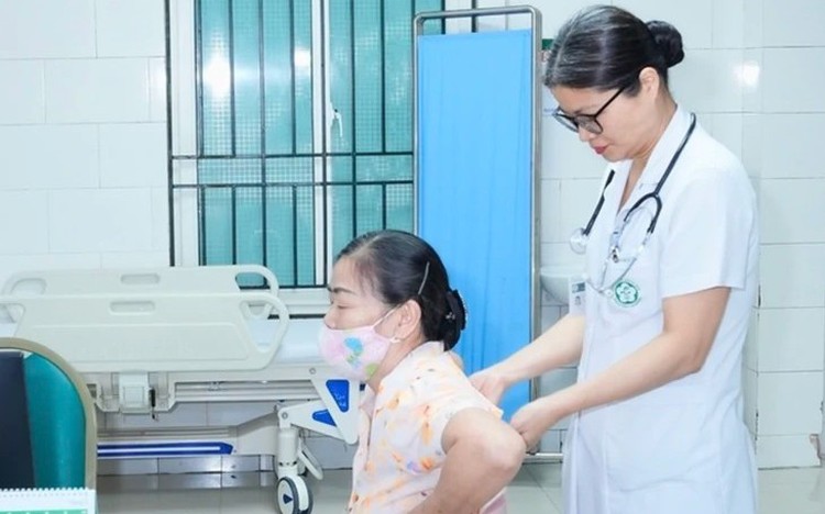 Vietnamese doctor appointed ambassador of international cancer treatment foundation