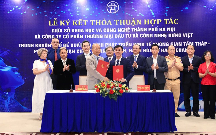 Hanoi proposes pilot of flying taxis at Hoa Lac Hi-Tech Park