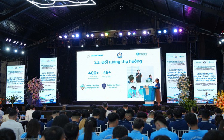 Boeing funds aviation skills training for at least 400 Vietnamese vocational students