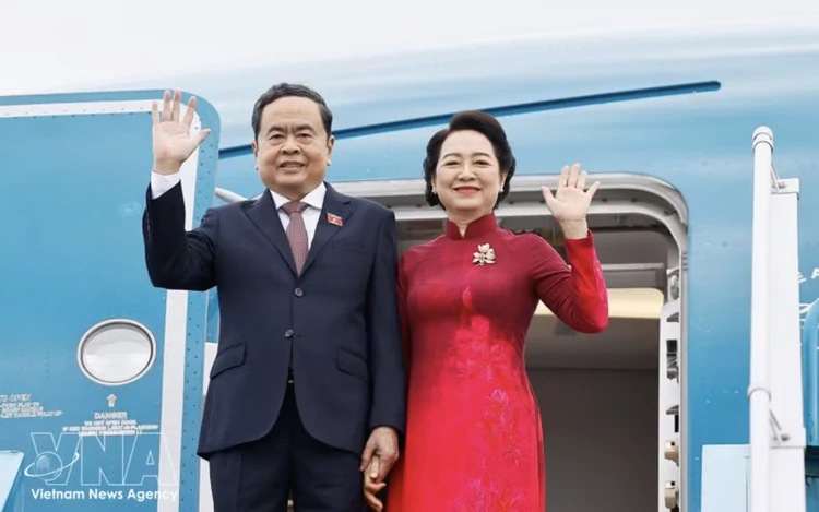 Vietnam's NA President departs for official visits to South Korea, Mongolia