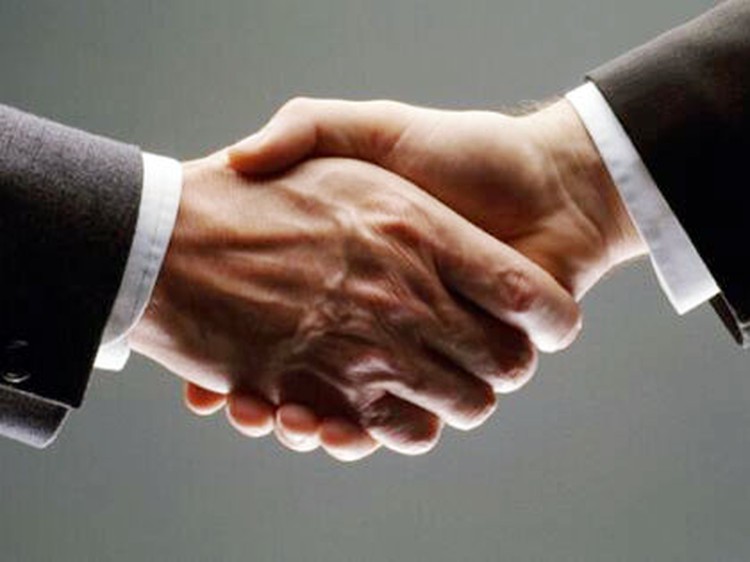 Vietnamese and Japanese businesses connect together
