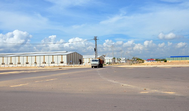 Oil refinery projects erected all across Vietnam