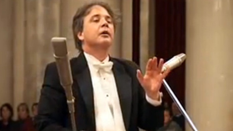 Concert to warm up Hanoi