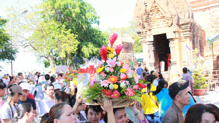 Nationally-recognized Ponagar festival opens