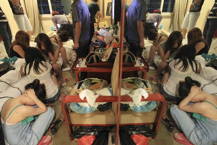 Chinese sex workers face horrifying abuse: report
