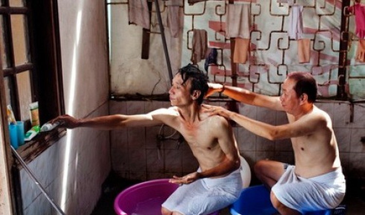 52% of homosexual-heterosexual marriages end in divorce