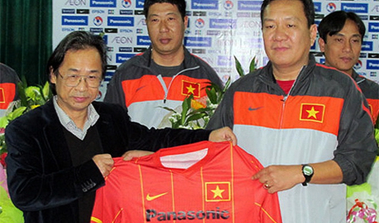 Vietnam targets to enter SEA Games final football game