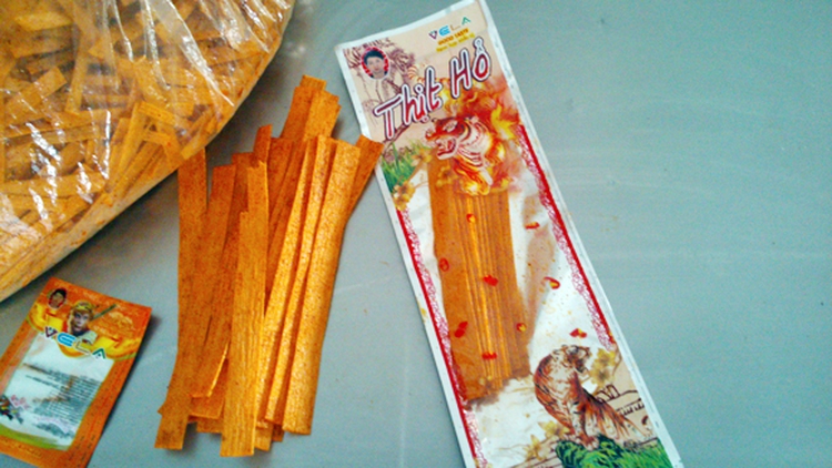Hanoi seizes ‘tiger snacks’ made from Chinese additives