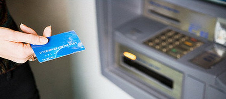 Chinese nationals use fake credit cards to steal money
