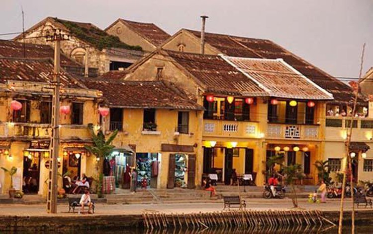 VN has more cities with free WiFi, but is it worth it?