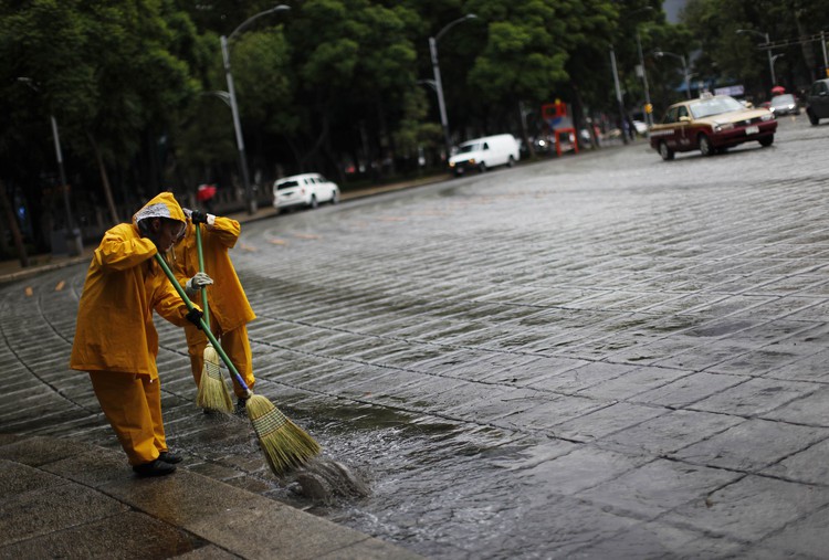 Tropical Storm Barry lands on Mexico Gulf Coast; Pemex unaffected