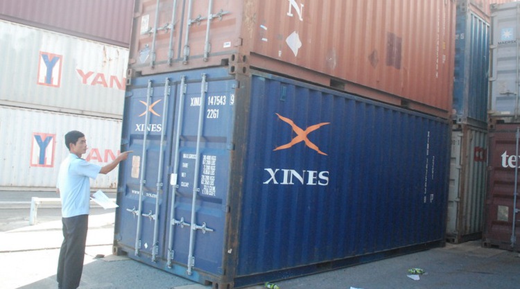 5 Lexus cars imported for Viet Kieu allegedly to evade taxes