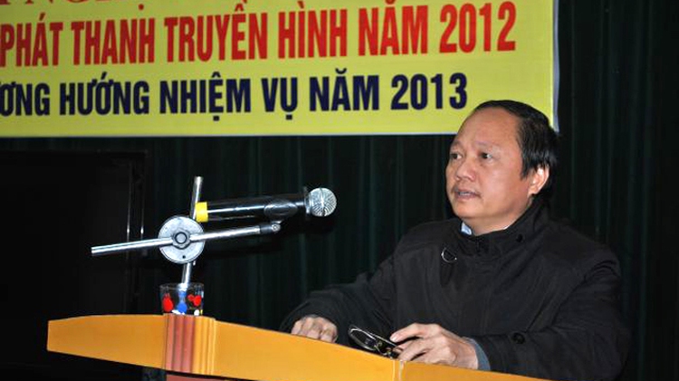 TV head suspended for neglecting storm info