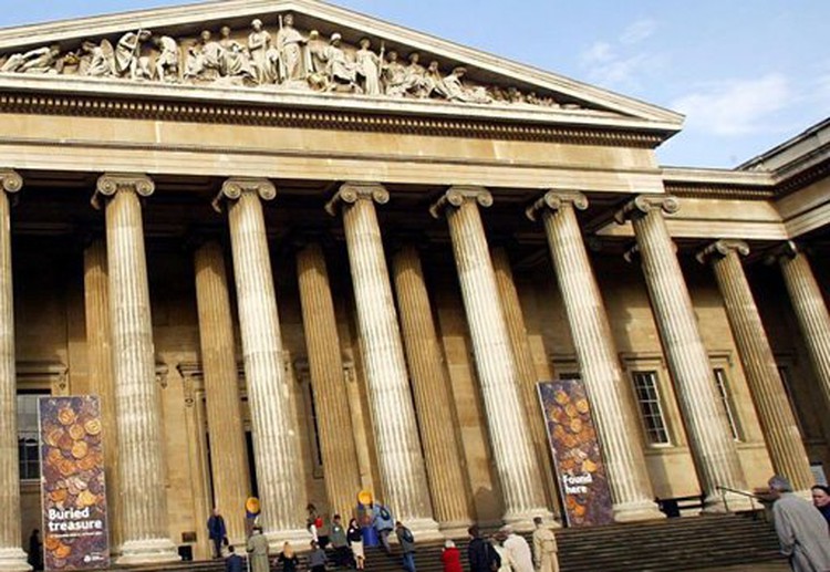 Age limit slapped on racy Japanese art show