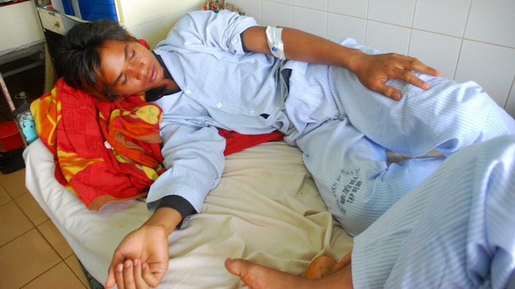 Toad dish kills one, poisons 10