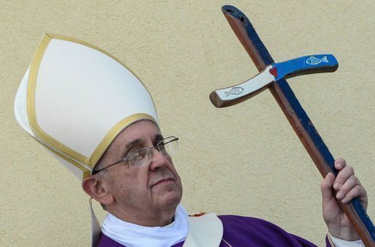 Pope widens criminal punishment for child abuse