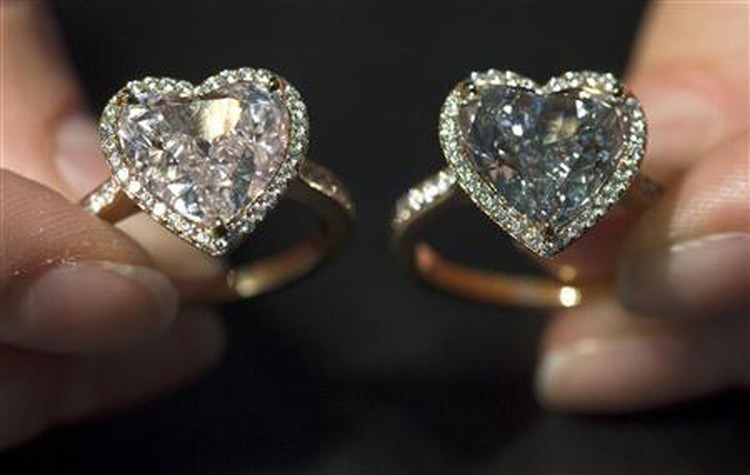 Jewels worth 40 million euros stolen in Cannes: investigators