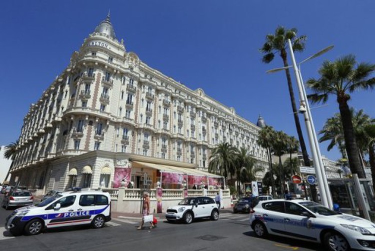 Hotel security under scrutiny in Cannes jewels heist